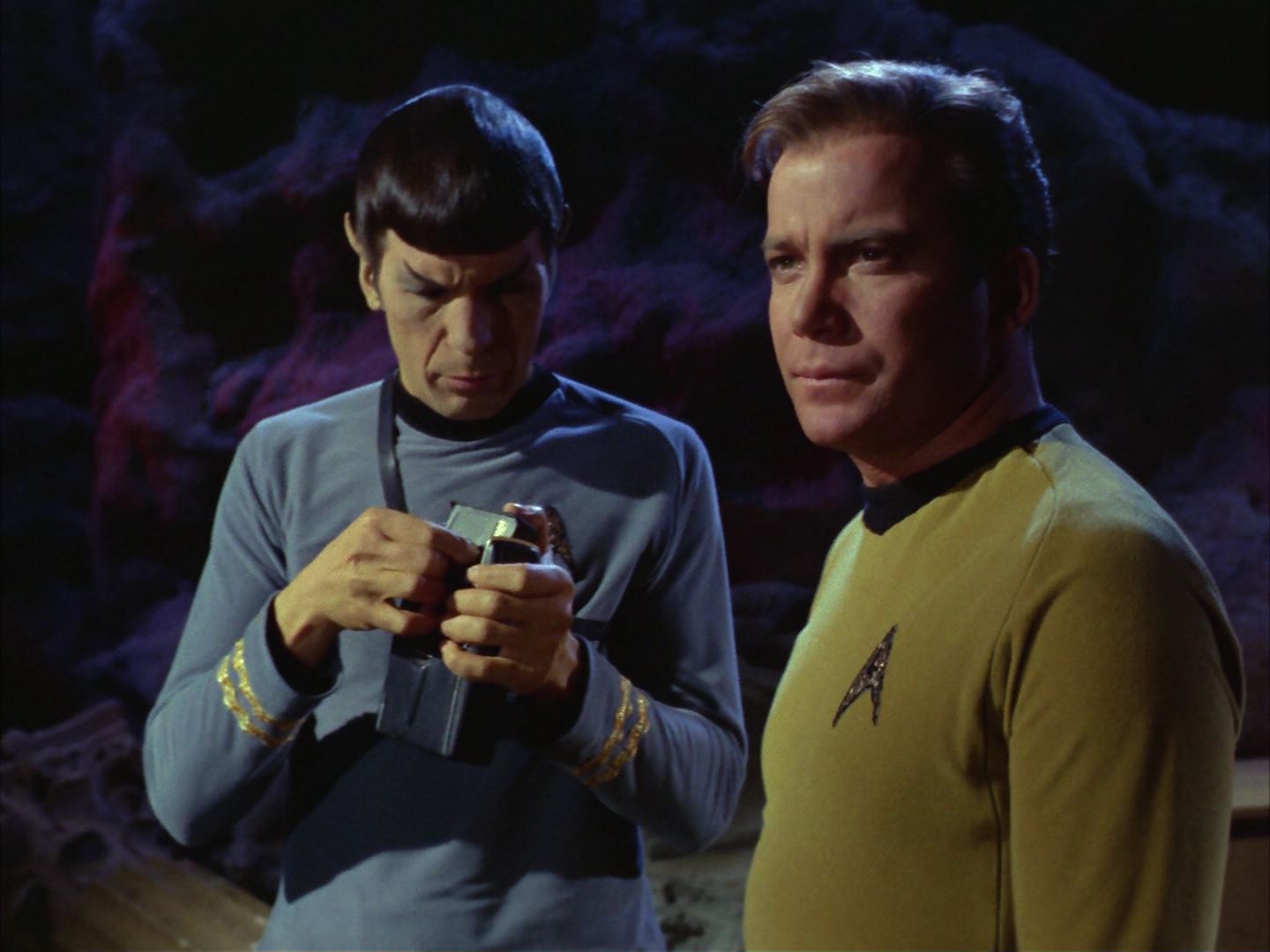 ariane179254_StarTrek_1x28_TheCityOnTheEdgeOfForever_0803.jpg