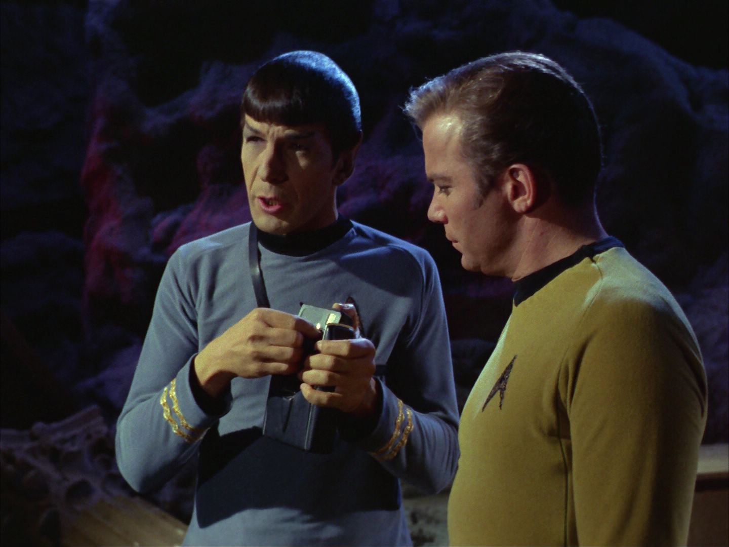 ariane179254_StarTrek_1x28_TheCityOnTheEdgeOfForever_0810.jpg