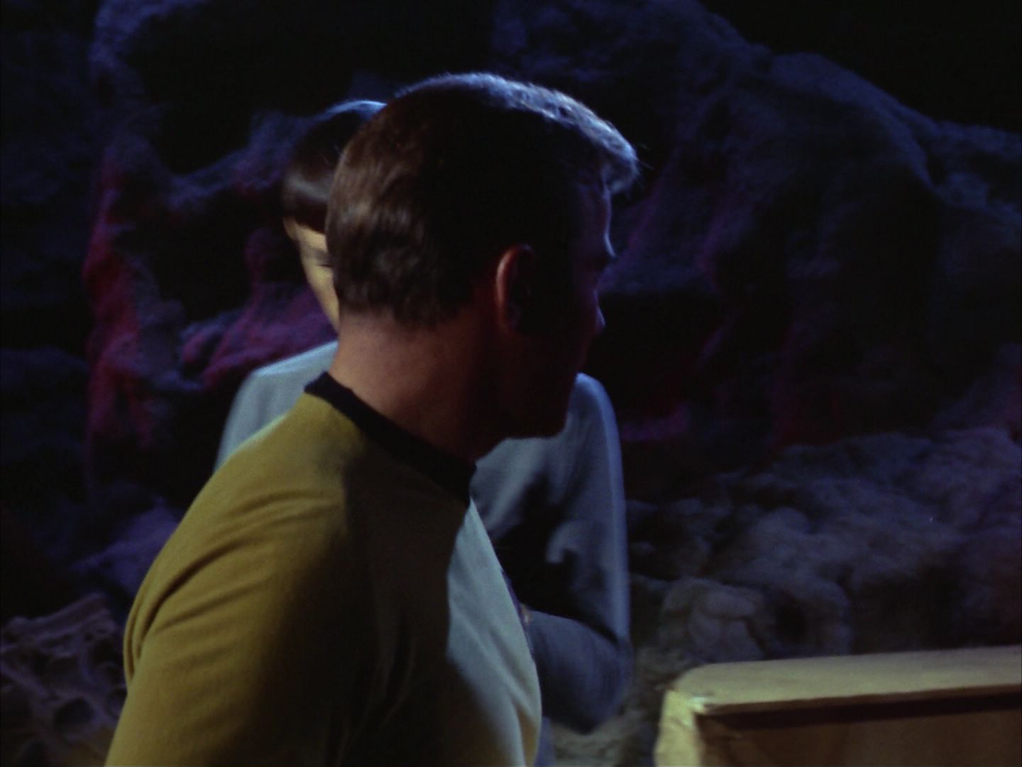 ariane179254_StarTrek_1x28_TheCityOnTheEdgeOfForever_0854.jpg