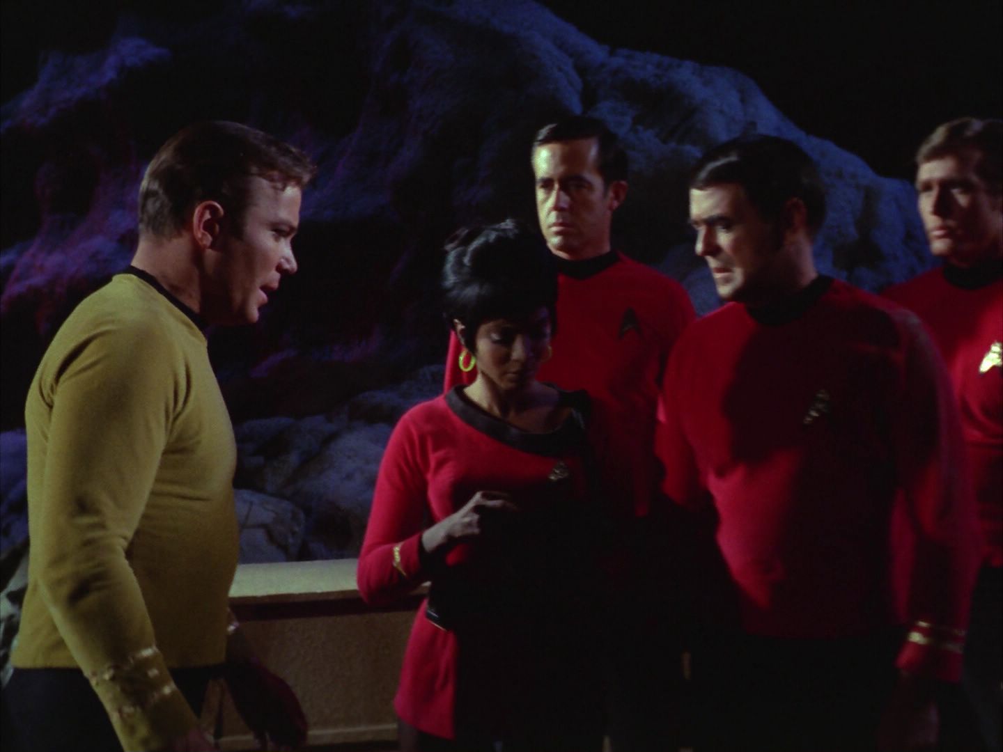 ariane179254_StarTrek_1x28_TheCityOnTheEdgeOfForever_0856.jpg