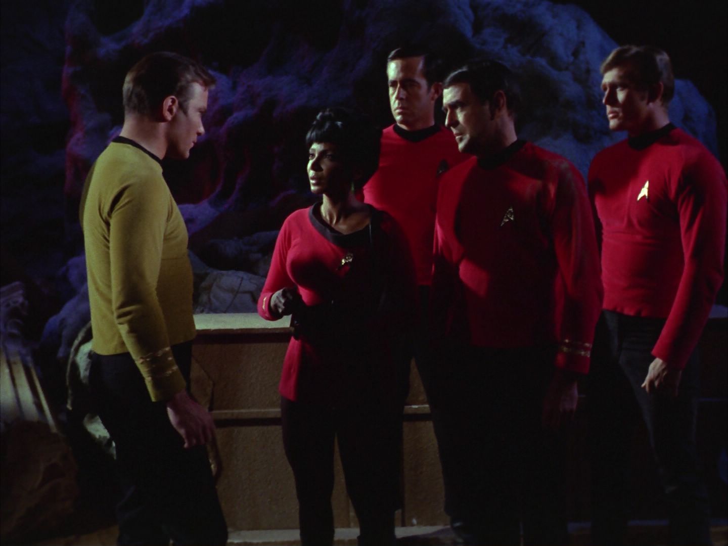 ariane179254_StarTrek_1x28_TheCityOnTheEdgeOfForever_0898.jpg