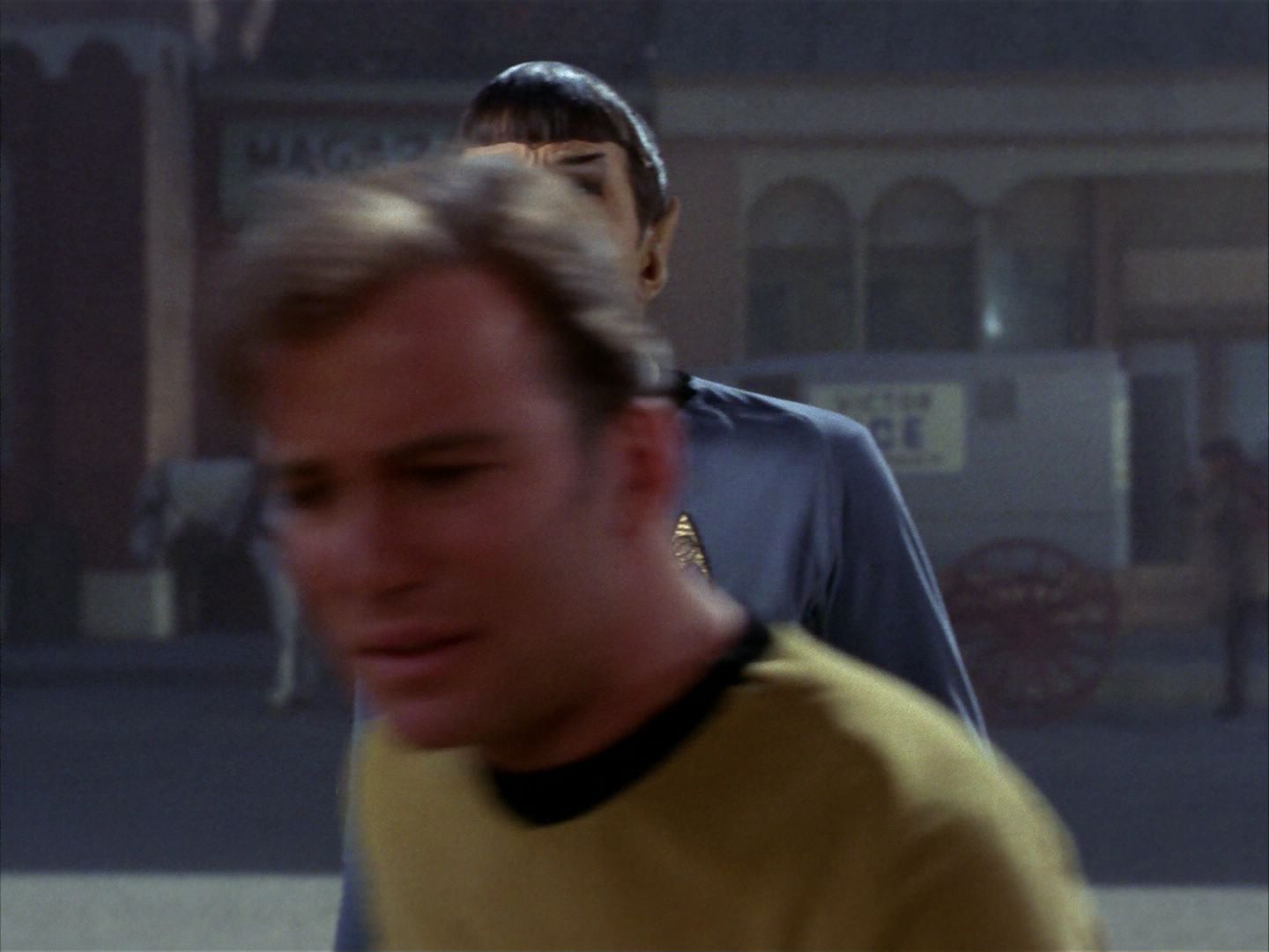 ariane179254_StarTrek_1x28_TheCityOnTheEdgeOfForever_1019.jpg