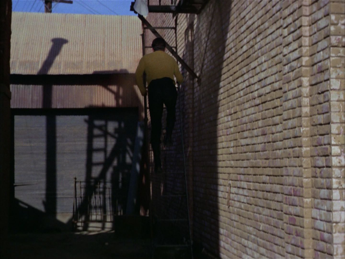 ariane179254_StarTrek_1x28_TheCityOnTheEdgeOfForever_1024.jpg