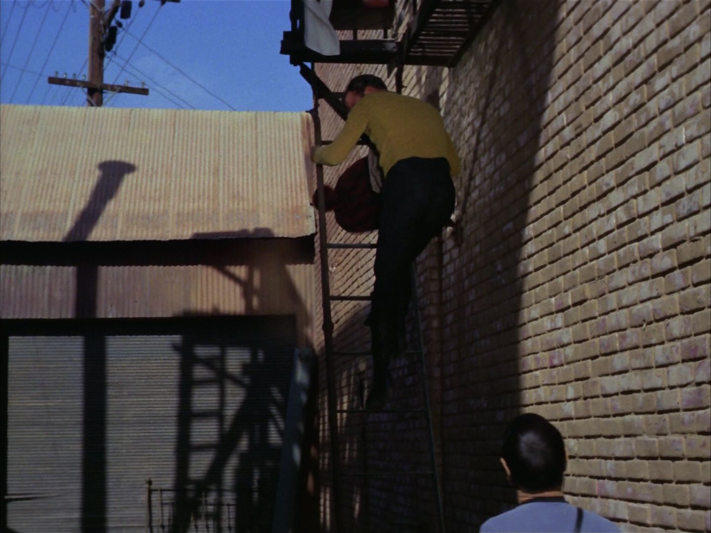 ariane179254_StarTrek_1x28_TheCityOnTheEdgeOfForever_1042.jpg