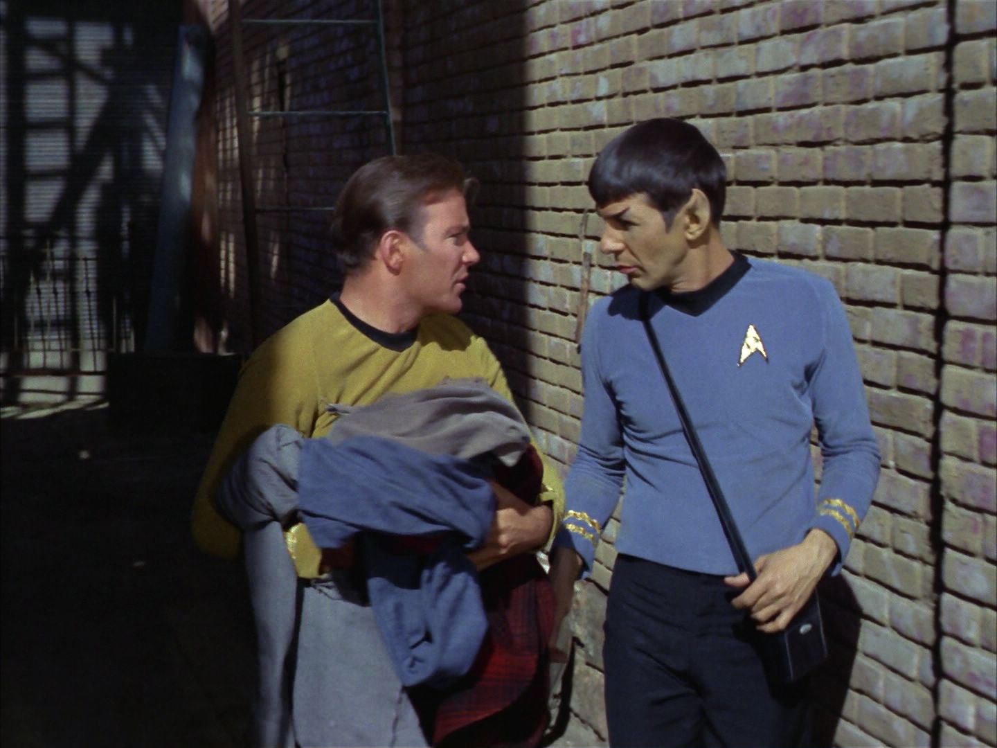 ariane179254_StarTrek_1x28_TheCityOnTheEdgeOfForever_1050.jpg