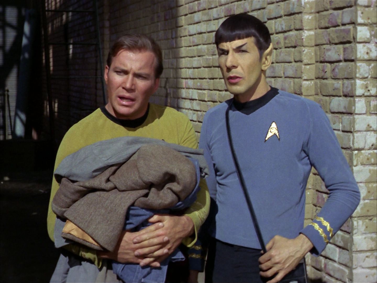ariane179254_StarTrek_1x28_TheCityOnTheEdgeOfForever_1058.jpg