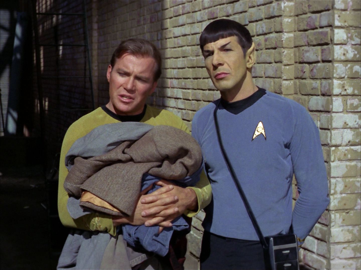 ariane179254_StarTrek_1x28_TheCityOnTheEdgeOfForever_1074.jpg