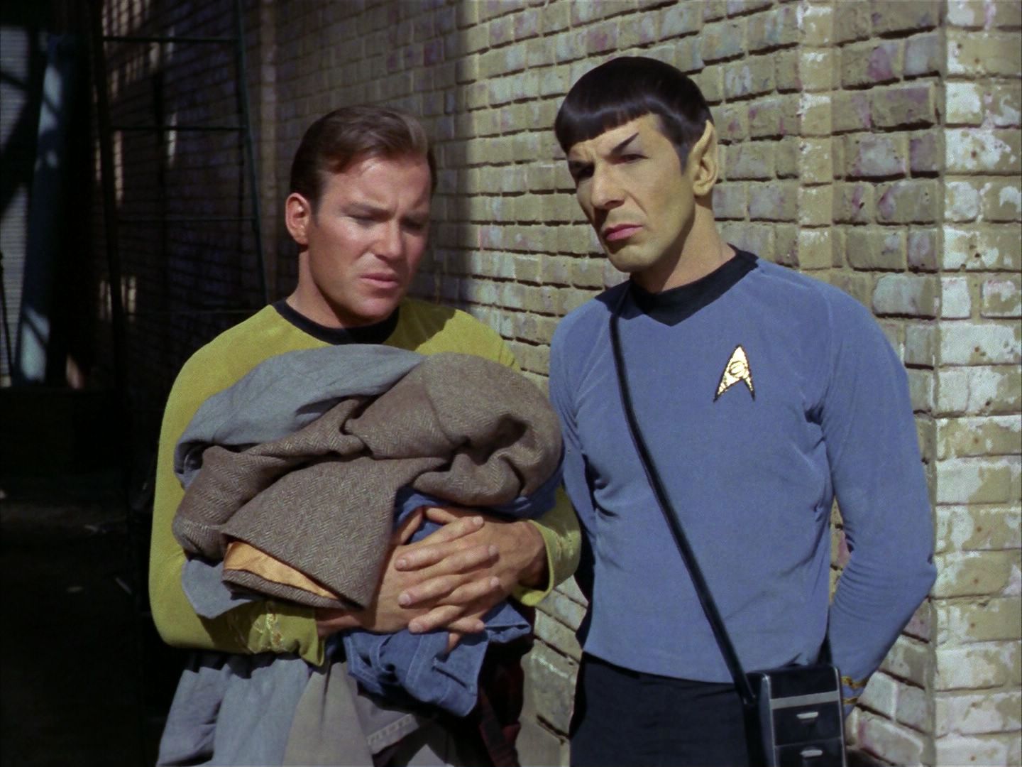 ariane179254_StarTrek_1x28_TheCityOnTheEdgeOfForever_1081.jpg