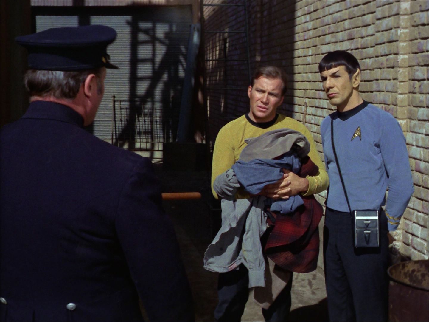 ariane179254_StarTrek_1x28_TheCityOnTheEdgeOfForever_1109.jpg
