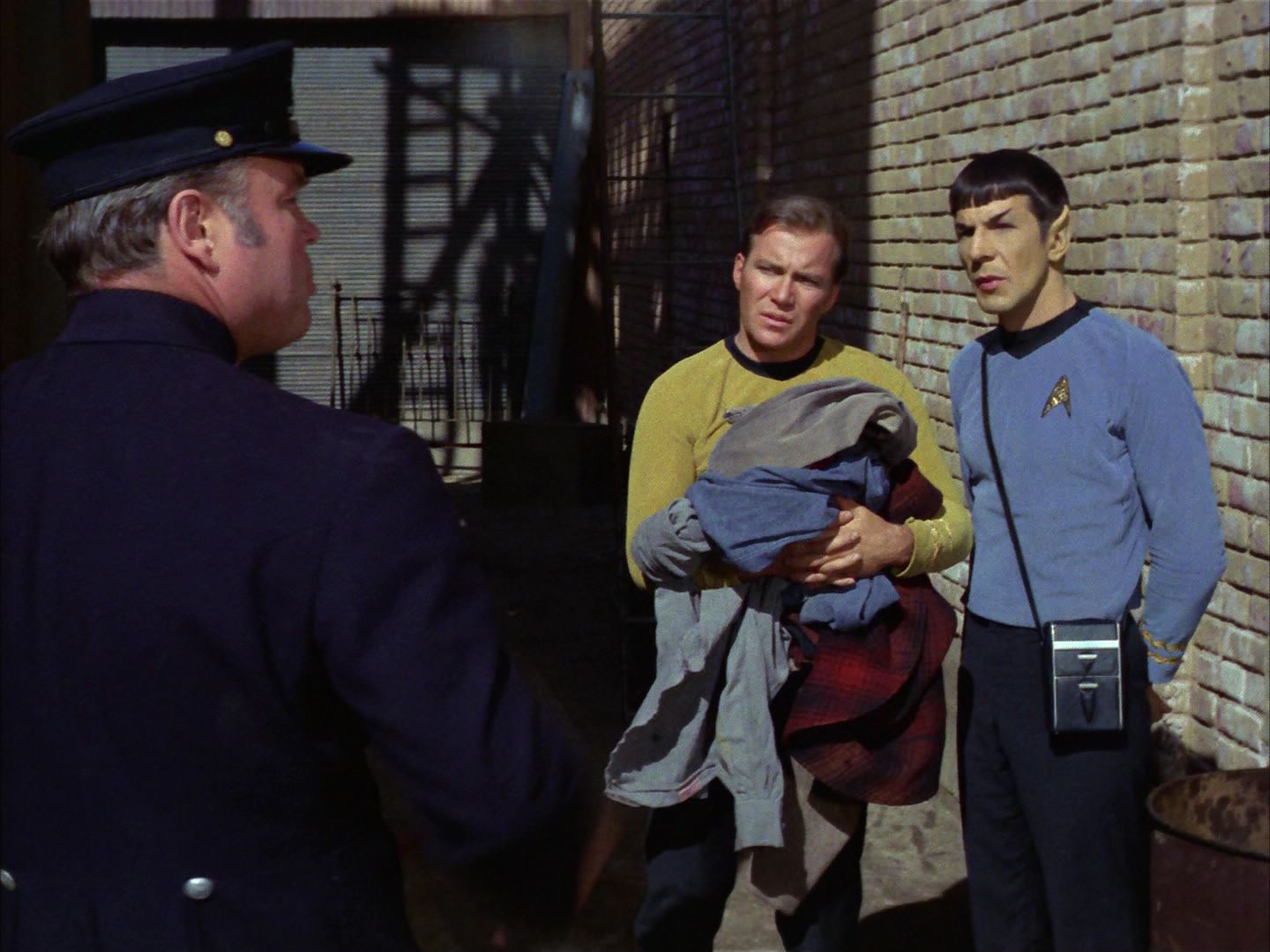ariane179254_StarTrek_1x28_TheCityOnTheEdgeOfForever_1110.jpg