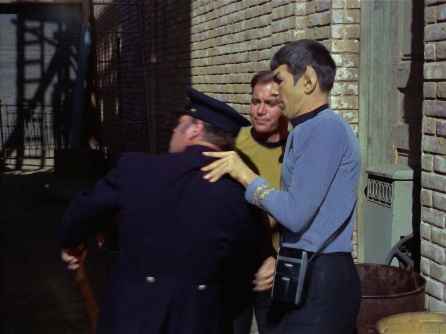 ariane179254_StarTrek_1x28_TheCityOnTheEdgeOfForever_1122.jpg