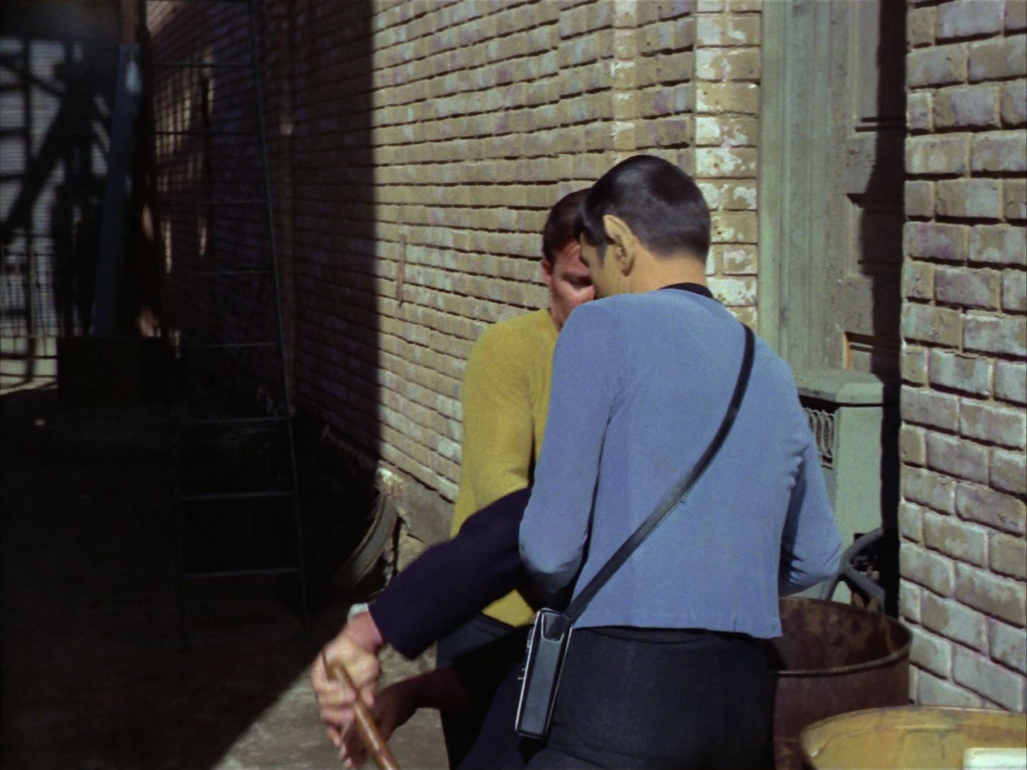 ariane179254_StarTrek_1x28_TheCityOnTheEdgeOfForever_1123.jpg