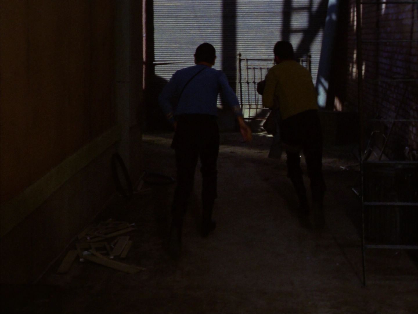 ariane179254_StarTrek_1x28_TheCityOnTheEdgeOfForever_1131.jpg