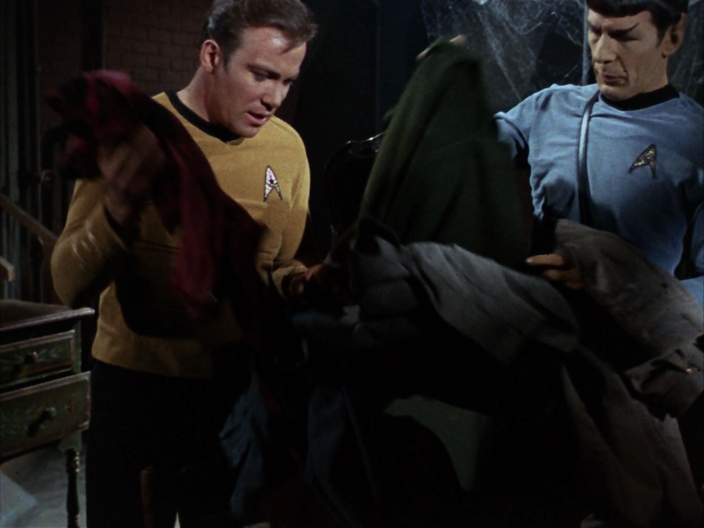 ariane179254_StarTrek_1x28_TheCityOnTheEdgeOfForever_1184.jpg