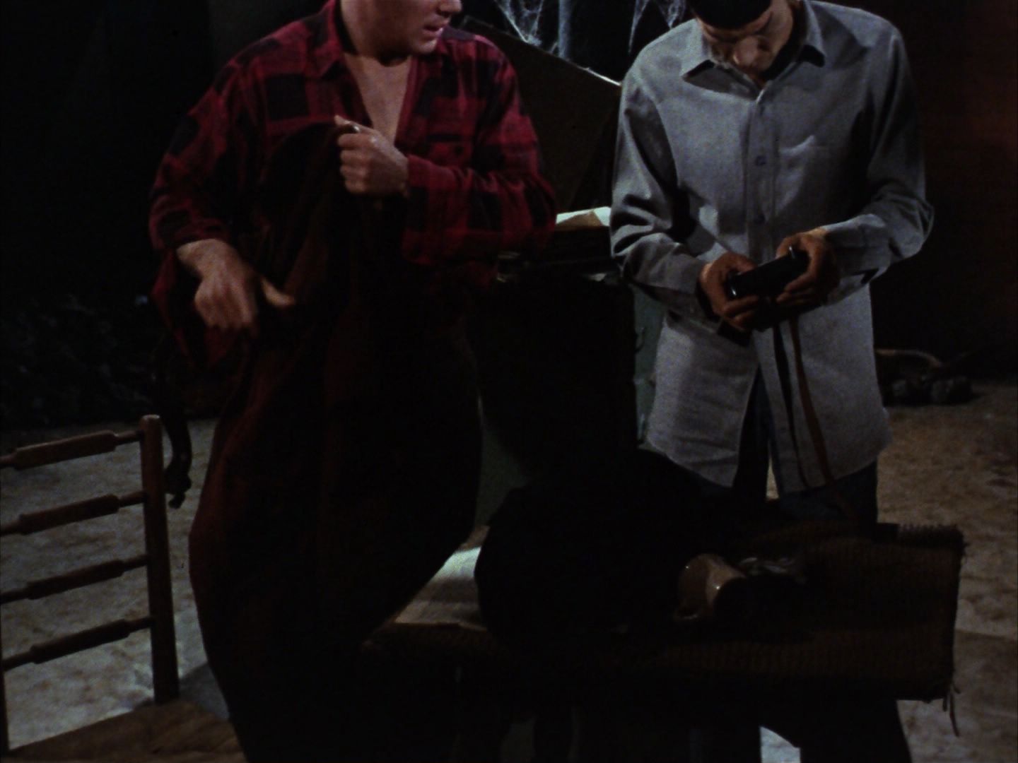 ariane179254_StarTrek_1x28_TheCityOnTheEdgeOfForever_1187.jpg