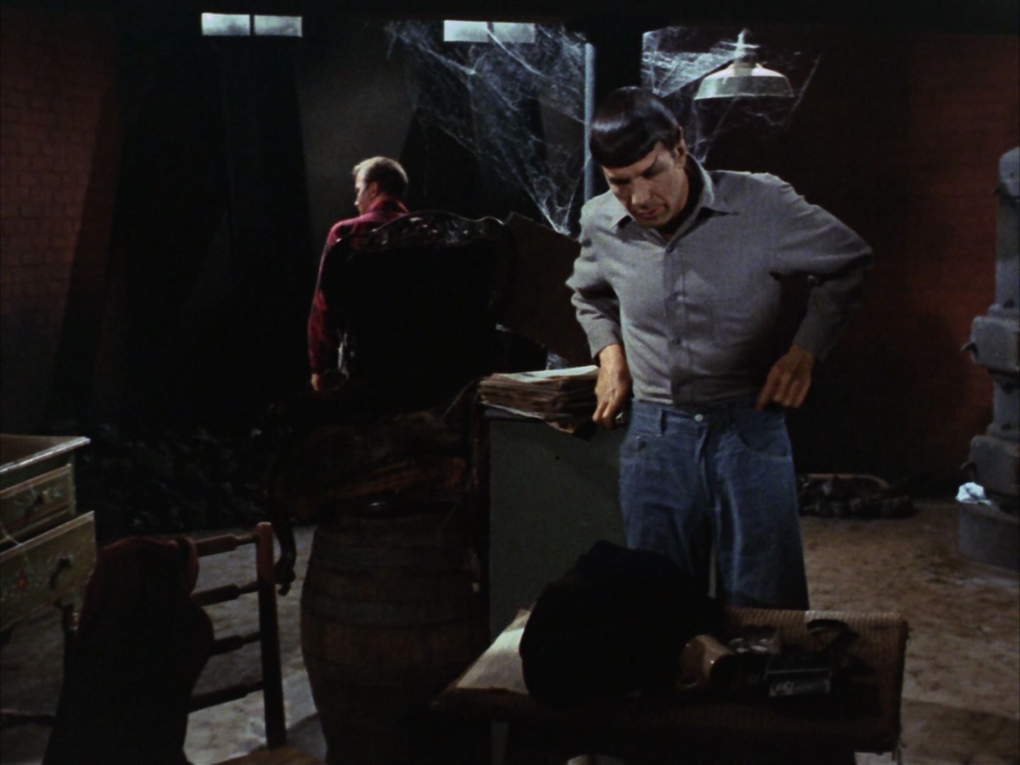 ariane179254_StarTrek_1x28_TheCityOnTheEdgeOfForever_1221.jpg