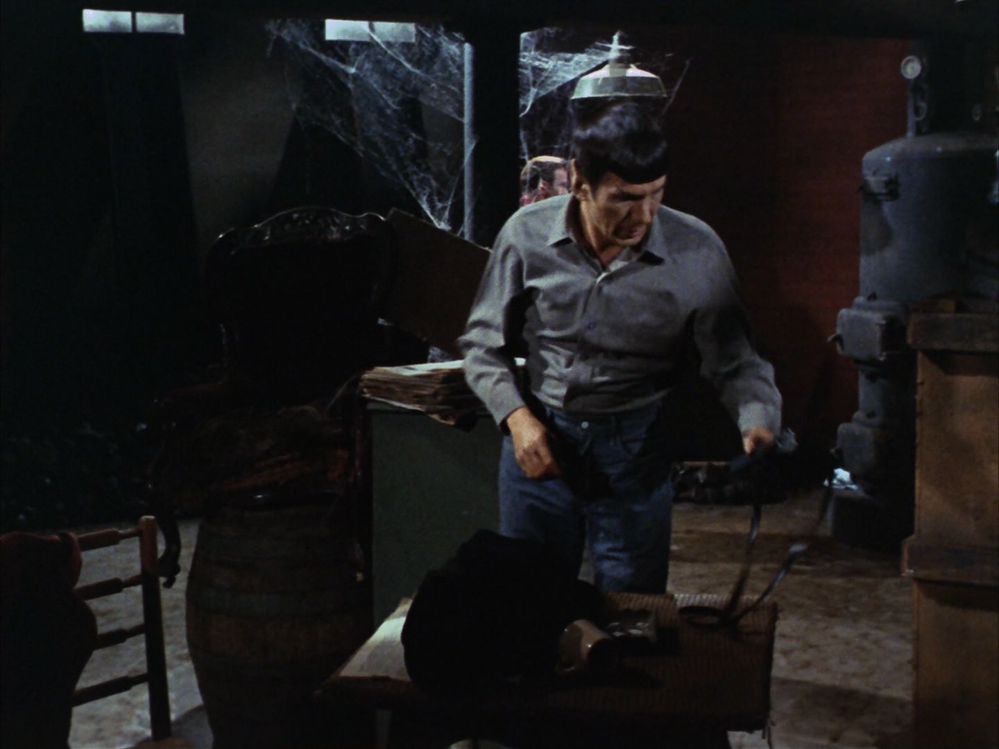 ariane179254_StarTrek_1x28_TheCityOnTheEdgeOfForever_1223.jpg