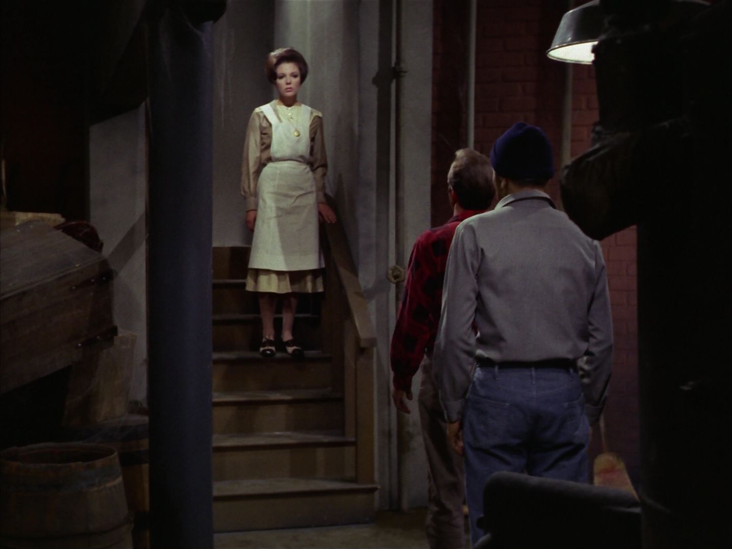 ariane179254_StarTrek_1x28_TheCityOnTheEdgeOfForever_1289.jpg