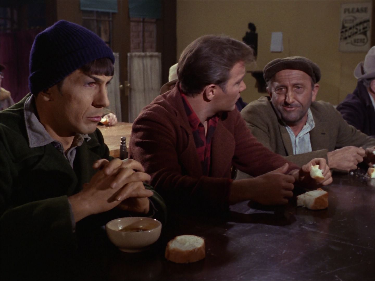 ariane179254_StarTrek_1x28_TheCityOnTheEdgeOfForever_1430.jpg
