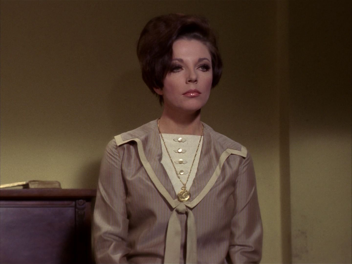 ariane179254_StarTrek_1x28_TheCityOnTheEdgeOfForever_1449.jpg