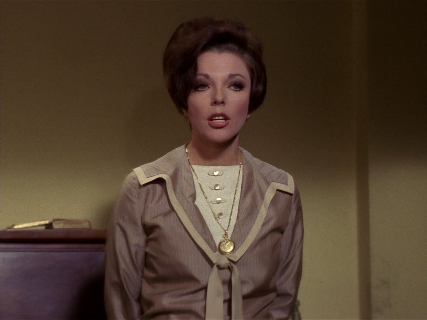 ariane179254_StarTrek_1x28_TheCityOnTheEdgeOfForever_1464.jpg