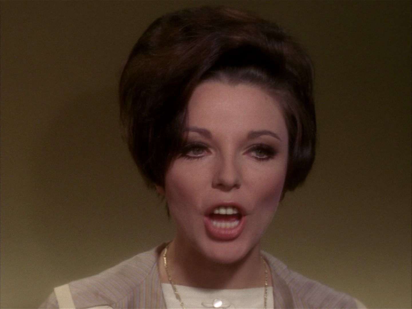 ariane179254_StarTrek_1x28_TheCityOnTheEdgeOfForever_1493.jpg