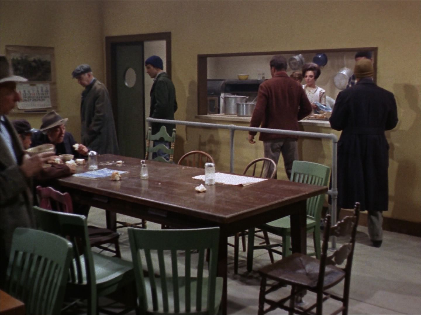 ariane179254_StarTrek_1x28_TheCityOnTheEdgeOfForever_1545.jpg