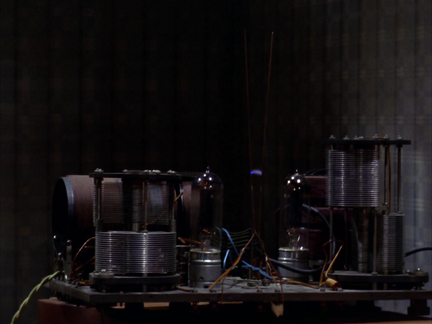 ariane179254_StarTrek_1x28_TheCityOnTheEdgeOfForever_1610.jpg