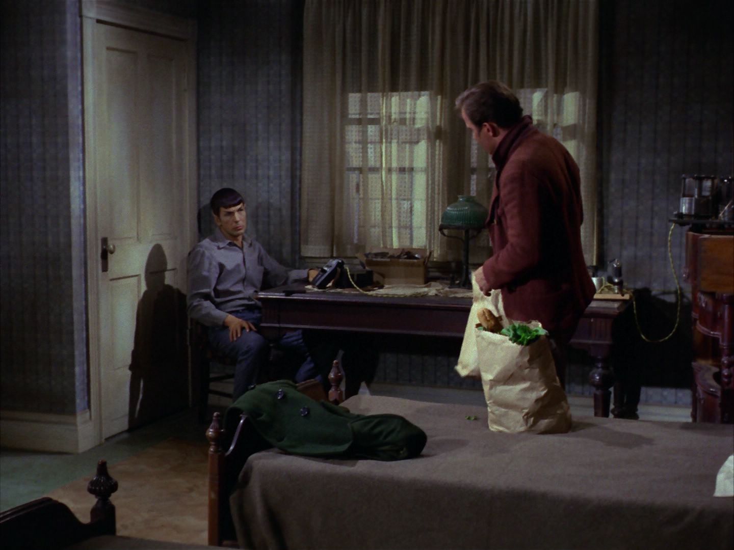 ariane179254_StarTrek_1x28_TheCityOnTheEdgeOfForever_1660.jpg