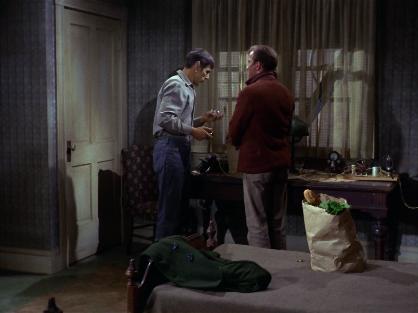ariane179254_StarTrek_1x28_TheCityOnTheEdgeOfForever_1665.jpg