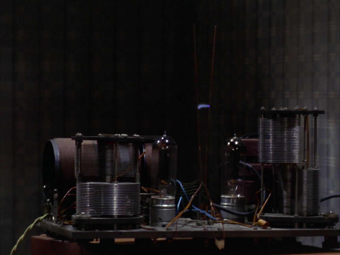 ariane179254_StarTrek_1x28_TheCityOnTheEdgeOfForever_1716.jpg