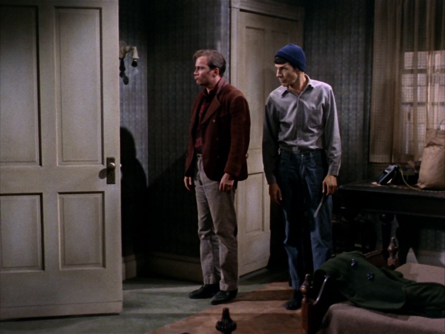 ariane179254_StarTrek_1x28_TheCityOnTheEdgeOfForever_1736.jpg