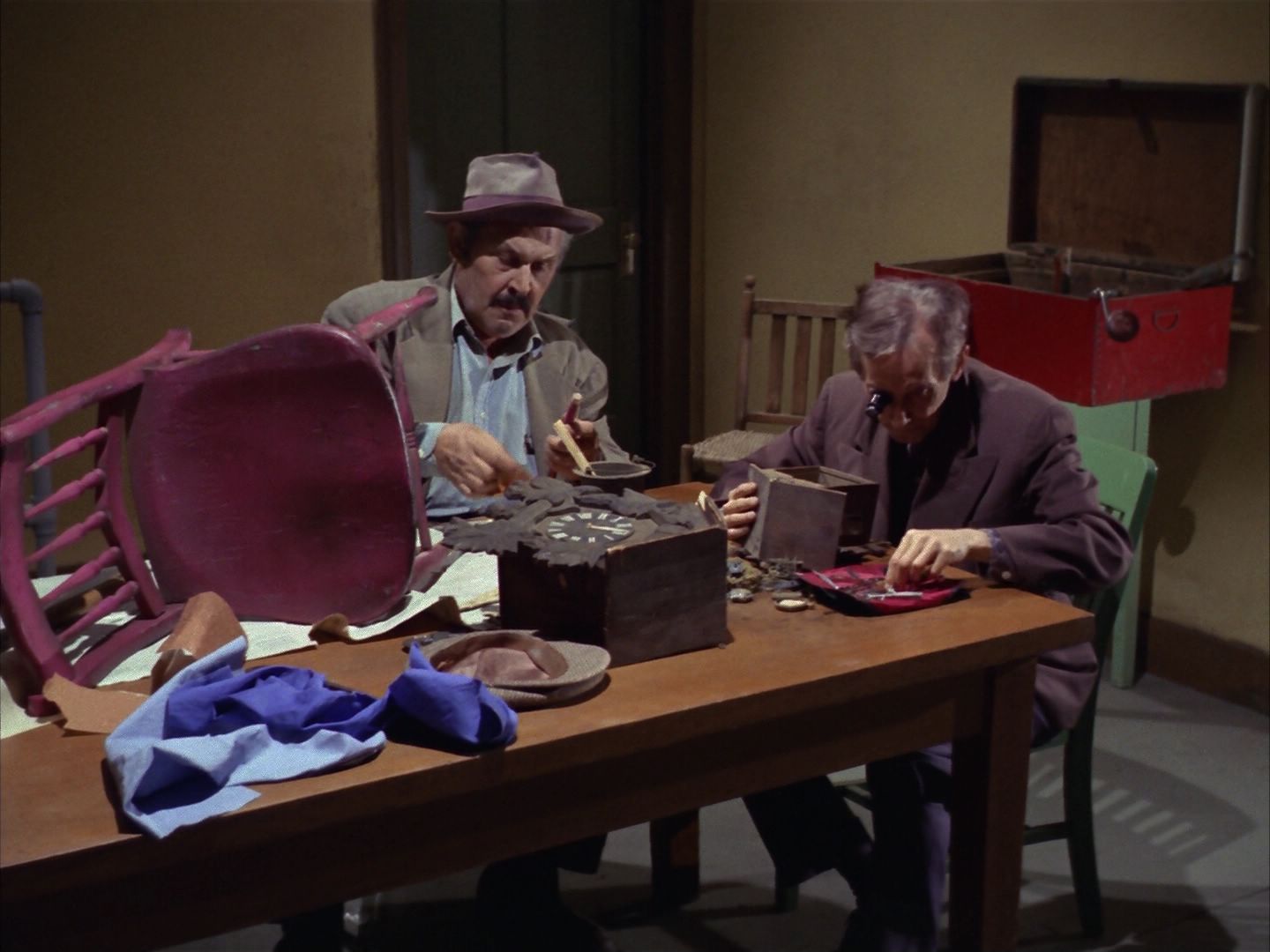 ariane179254_StarTrek_1x28_TheCityOnTheEdgeOfForever_1757.jpg
