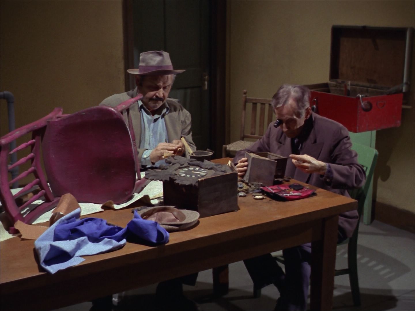 ariane179254_StarTrek_1x28_TheCityOnTheEdgeOfForever_1758.jpg