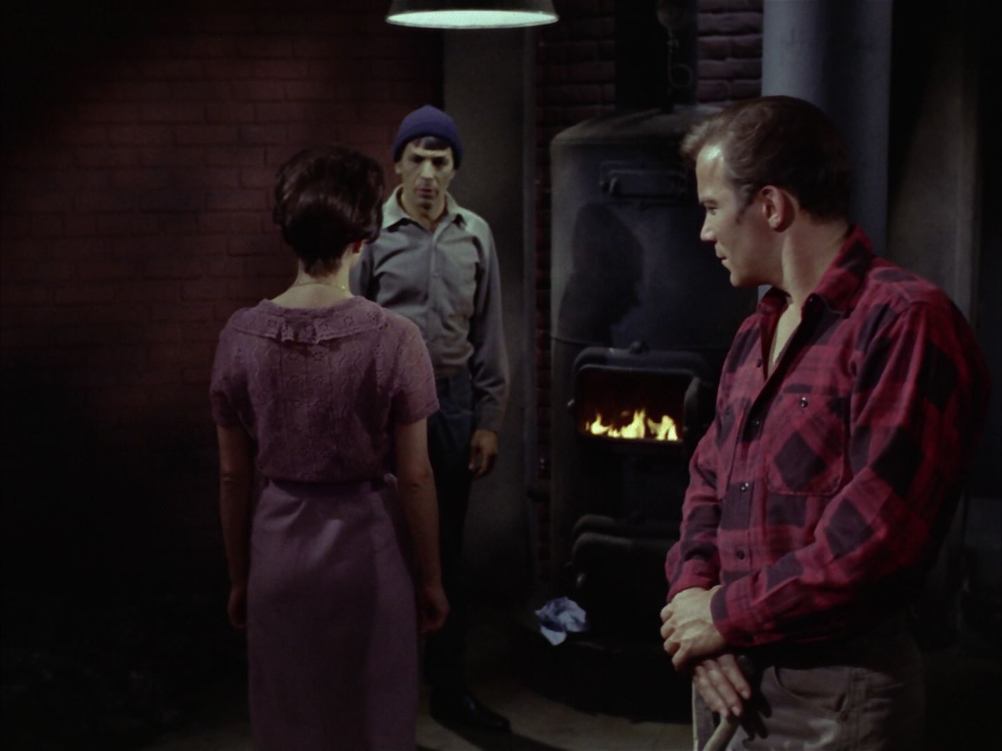 ariane179254_StarTrek_1x28_TheCityOnTheEdgeOfForever_1799.jpg
