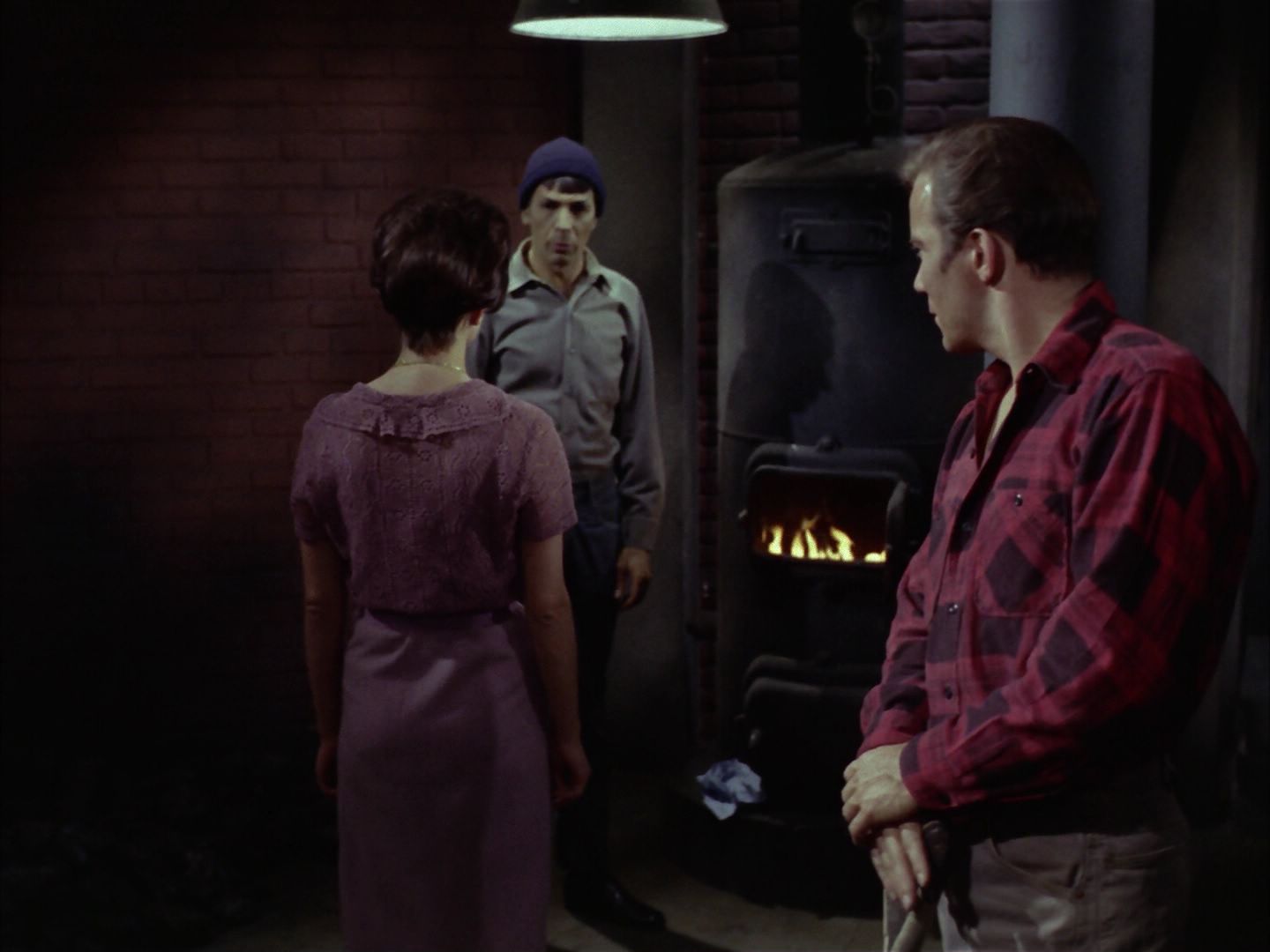 ariane179254_StarTrek_1x28_TheCityOnTheEdgeOfForever_1801.jpg