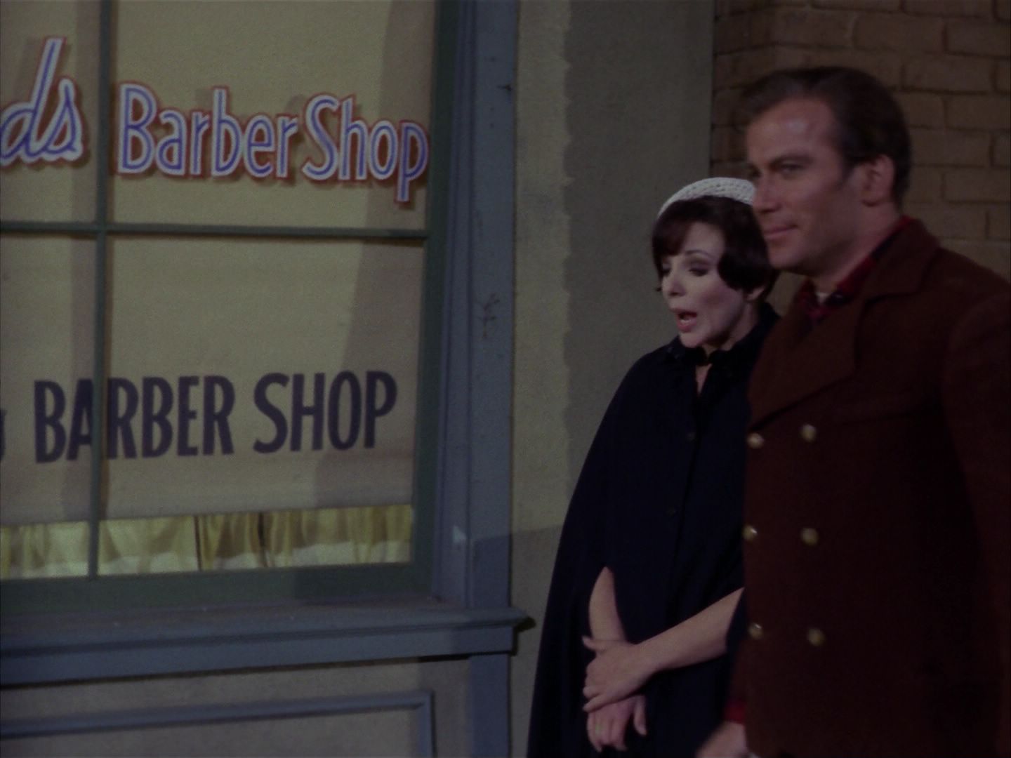 ariane179254_StarTrek_1x28_TheCityOnTheEdgeOfForever_1916.jpg