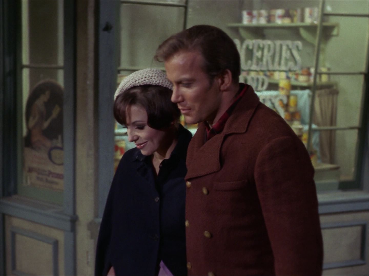 ariane179254_StarTrek_1x28_TheCityOnTheEdgeOfForever_1951.jpg