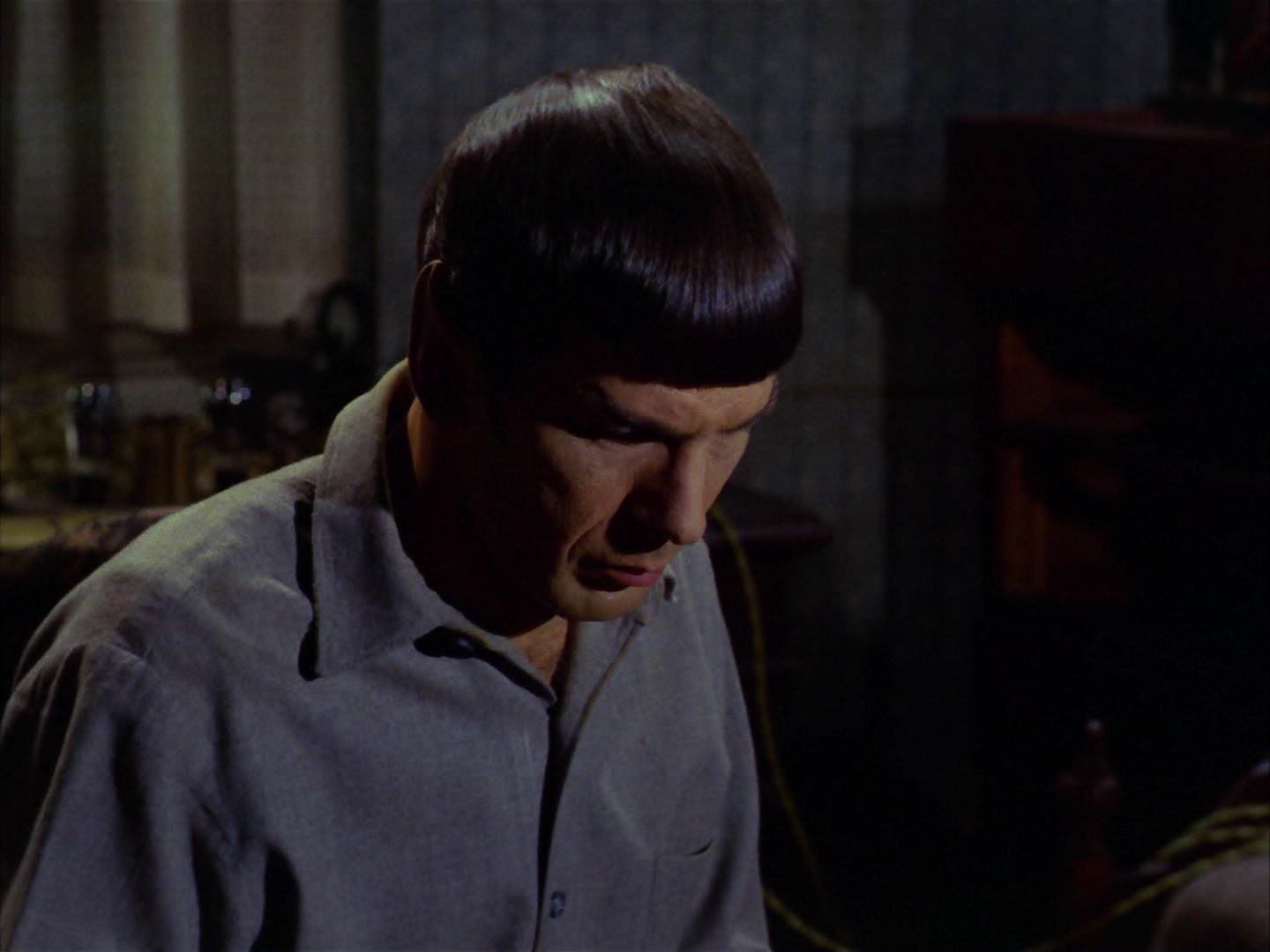 ariane179254_StarTrek_1x28_TheCityOnTheEdgeOfForever_2004.jpg