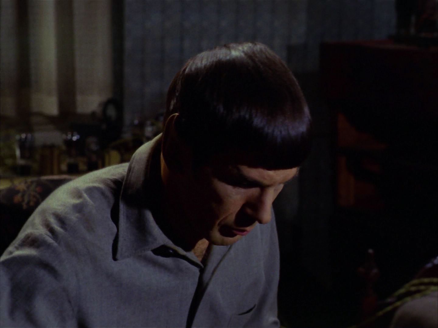 ariane179254_StarTrek_1x28_TheCityOnTheEdgeOfForever_2009.jpg