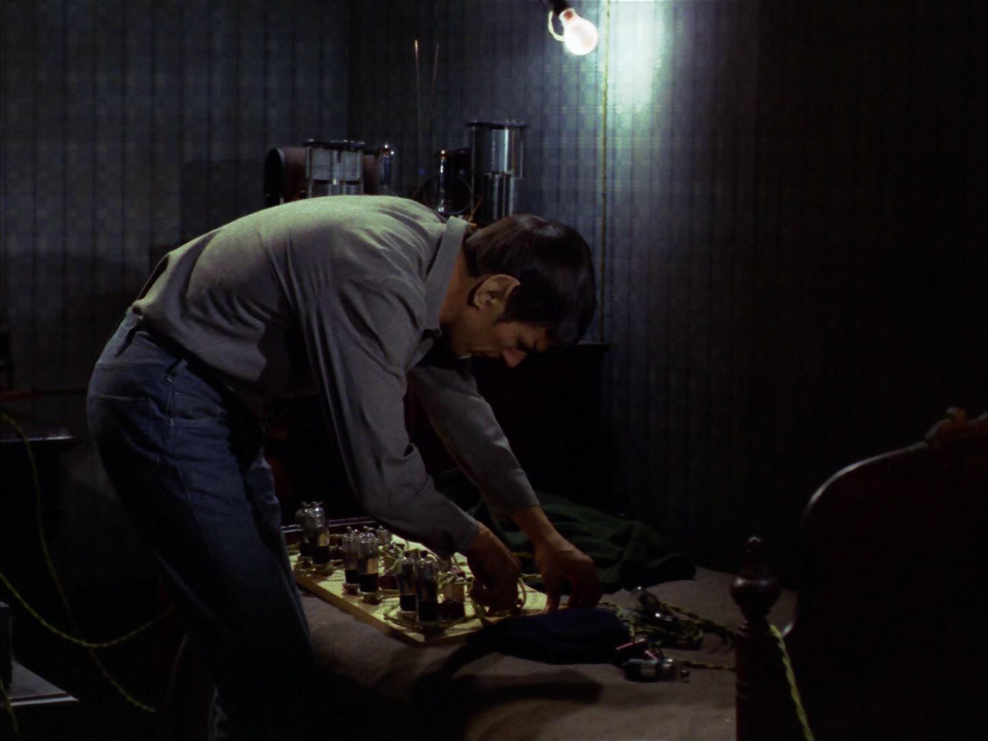 ariane179254_StarTrek_1x28_TheCityOnTheEdgeOfForever_2013.jpg