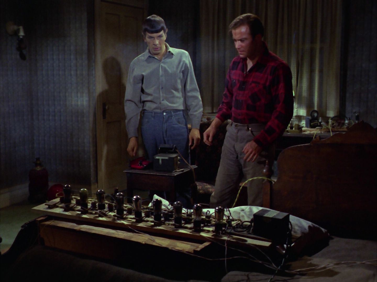 ariane179254_StarTrek_1x28_TheCityOnTheEdgeOfForever_2095.jpg