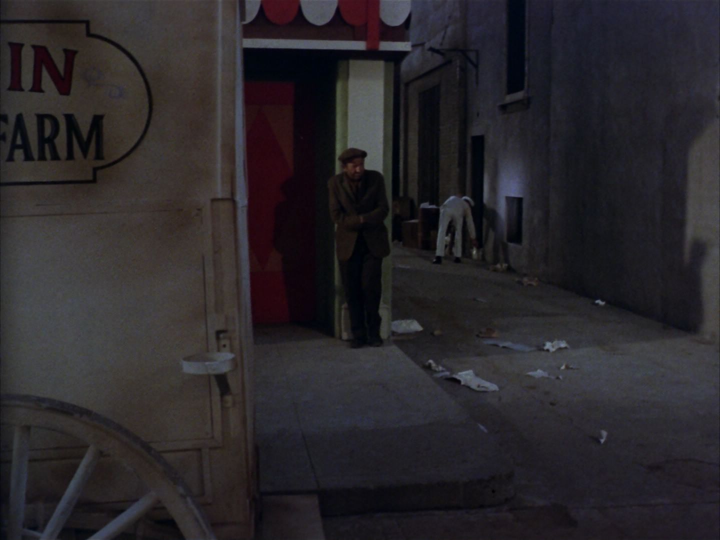 ariane179254_StarTrek_1x28_TheCityOnTheEdgeOfForever_2215.jpg