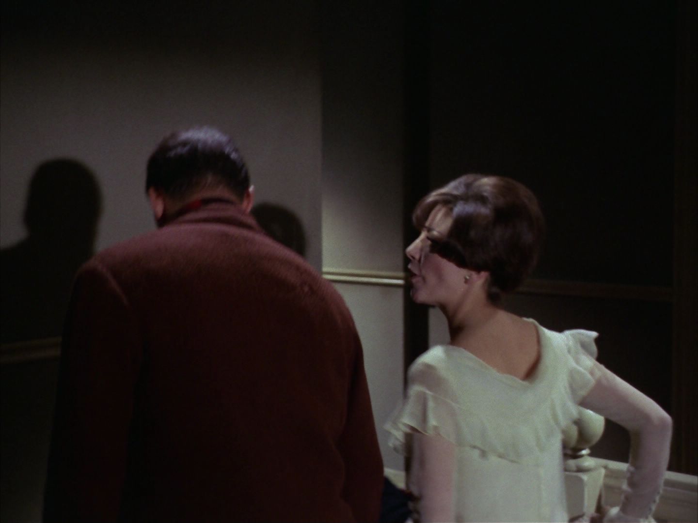 ariane179254_StarTrek_1x28_TheCityOnTheEdgeOfForever_2292.jpg