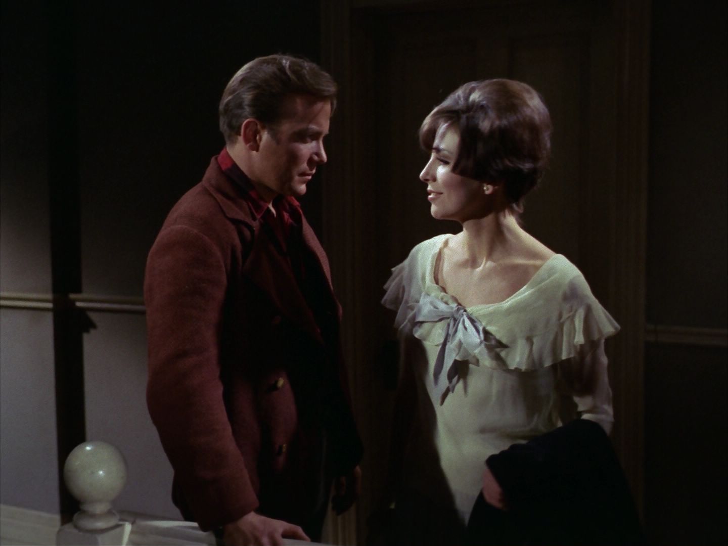 ariane179254_StarTrek_1x28_TheCityOnTheEdgeOfForever_2315.jpg