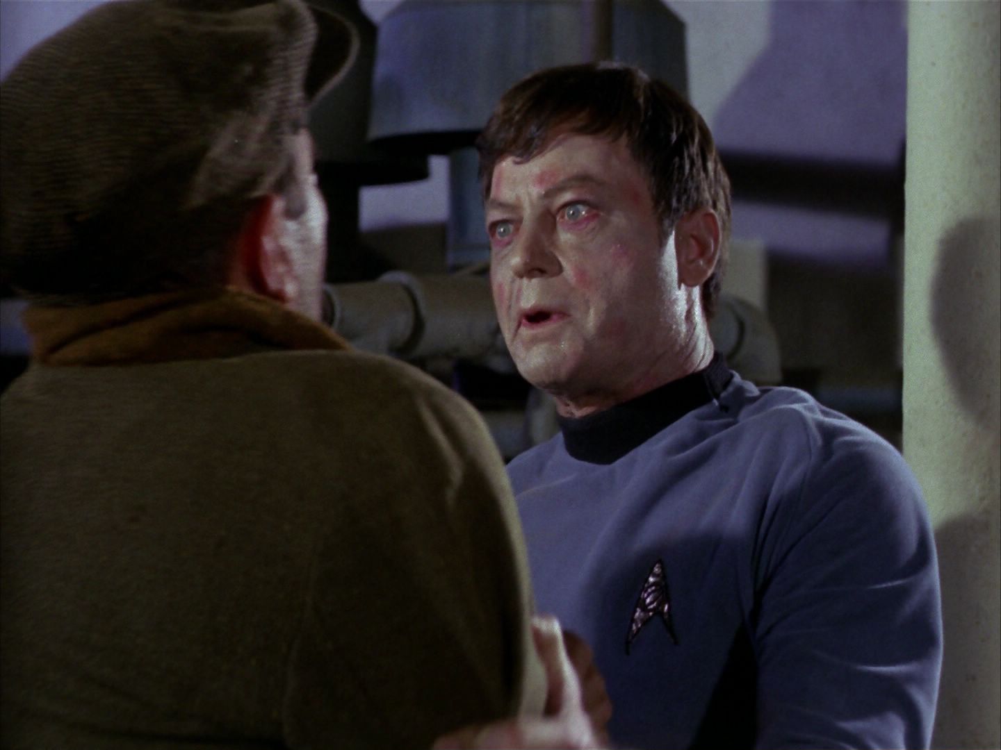 ariane179254_StarTrek_1x28_TheCityOnTheEdgeOfForever_2361.jpg