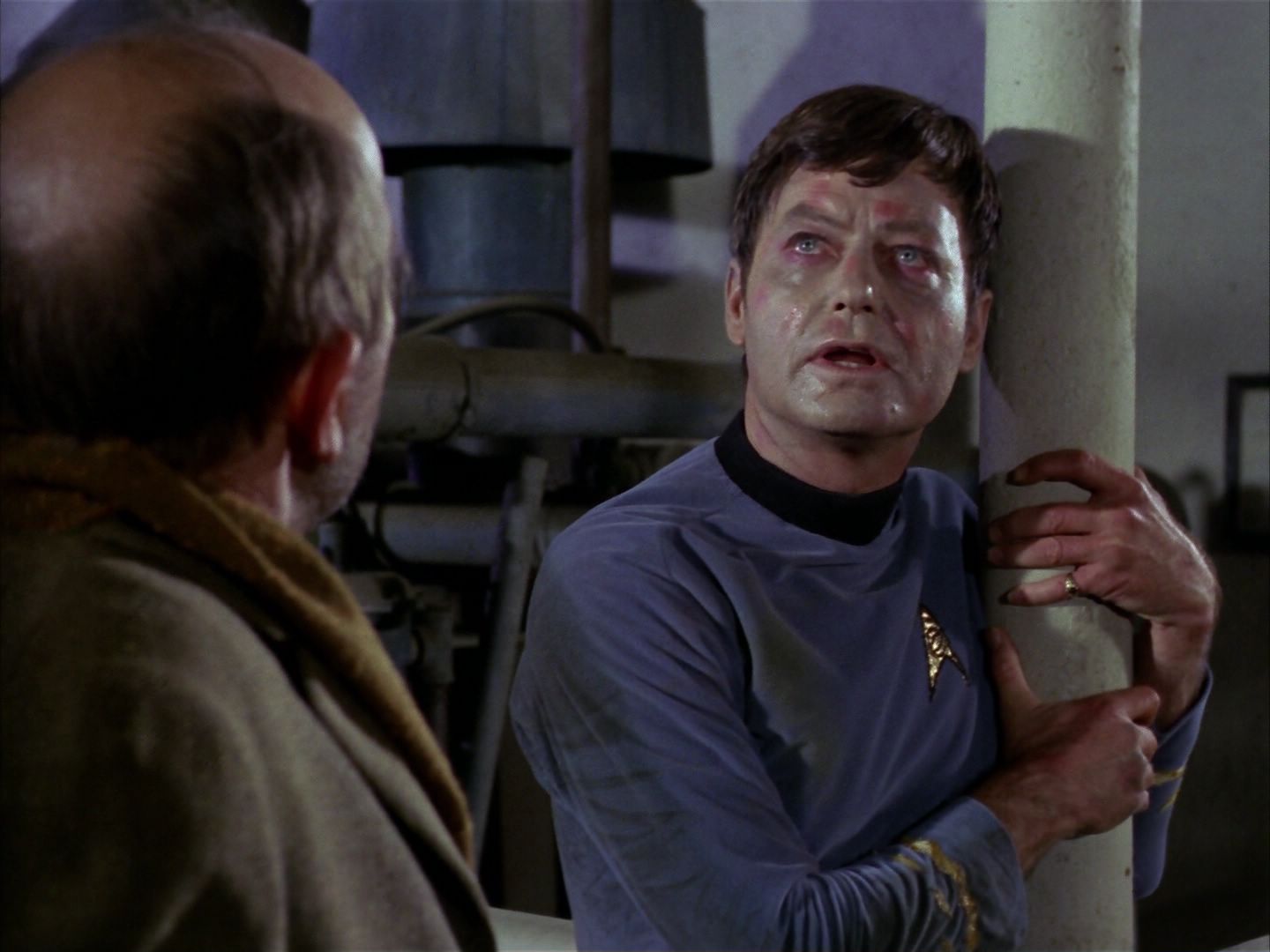 ariane179254_StarTrek_1x28_TheCityOnTheEdgeOfForever_2409.jpg