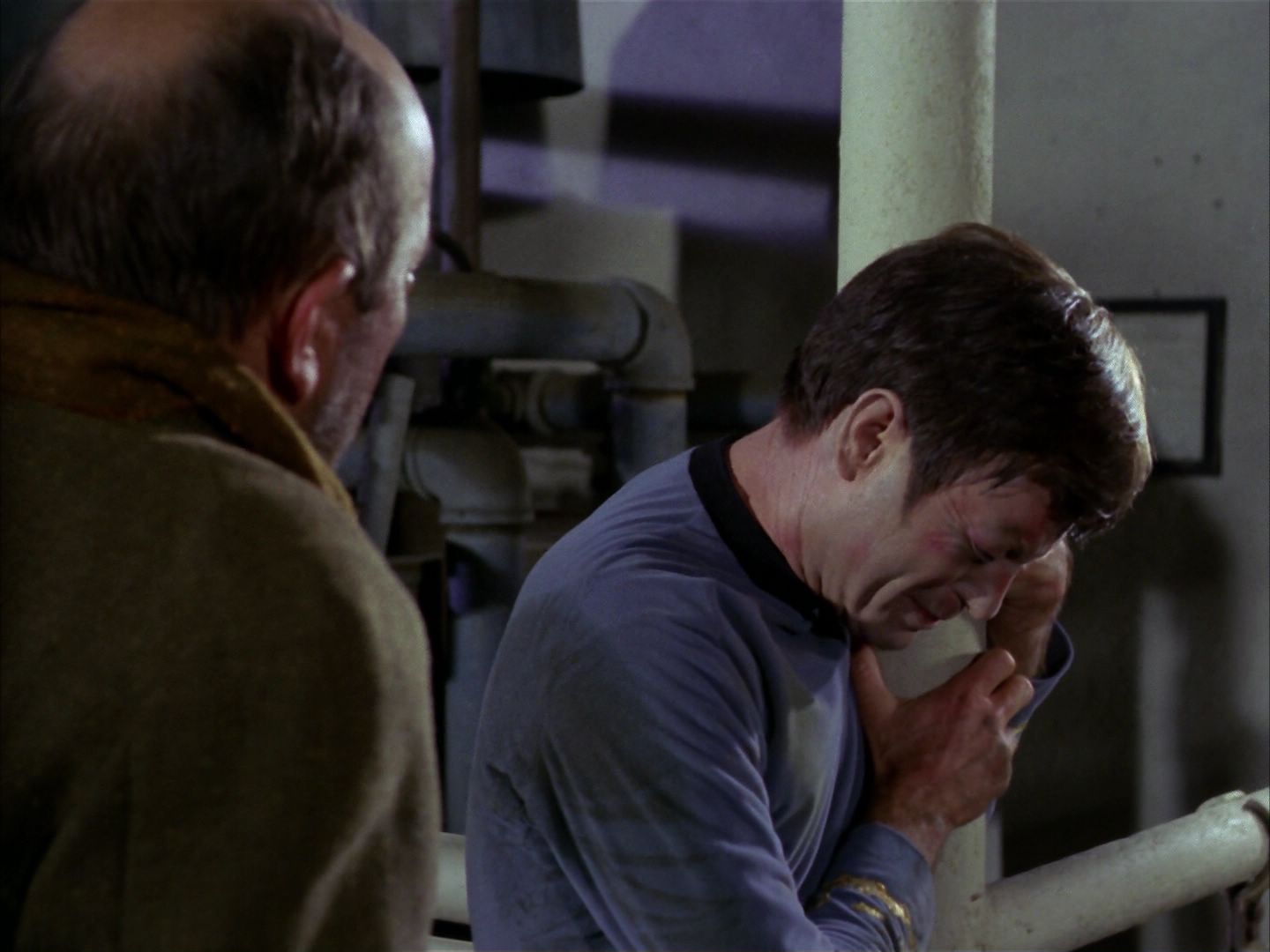 ariane179254_StarTrek_1x28_TheCityOnTheEdgeOfForever_2425.jpg