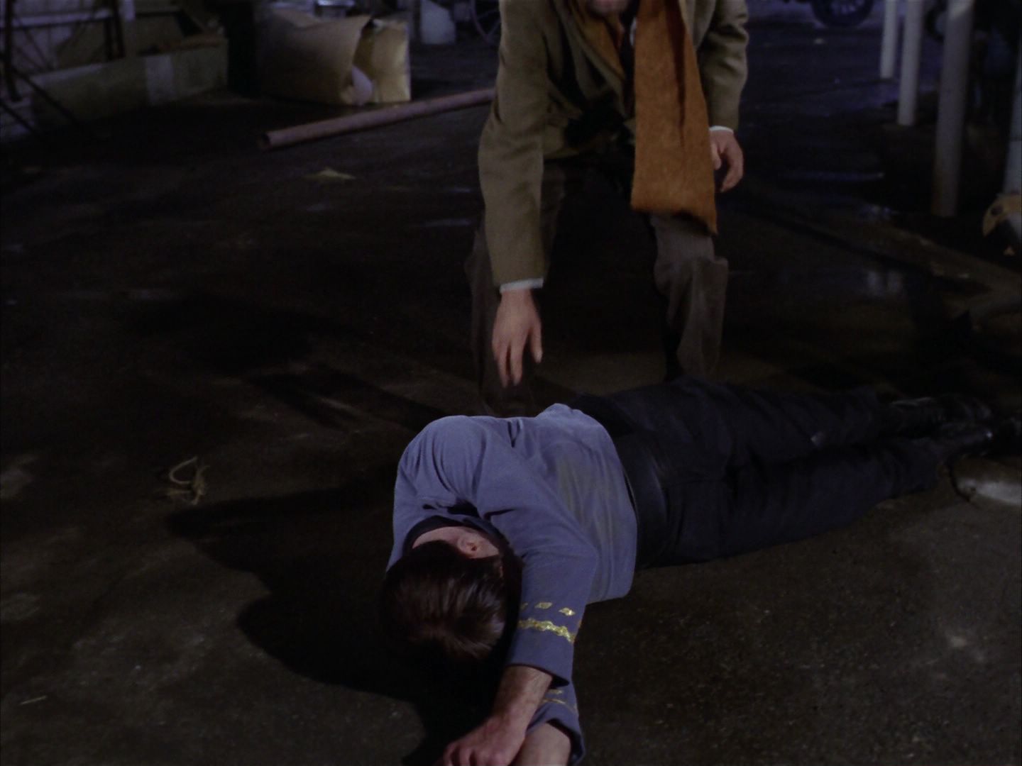 ariane179254_StarTrek_1x28_TheCityOnTheEdgeOfForever_2444.jpg