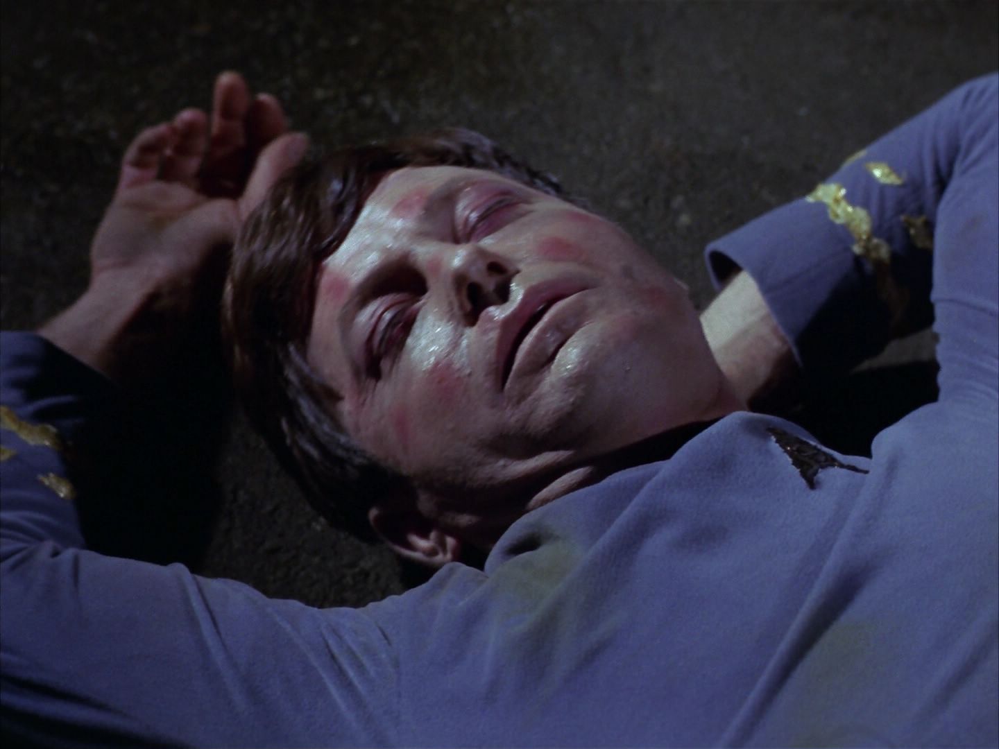 ariane179254_StarTrek_1x28_TheCityOnTheEdgeOfForever_2489.jpg